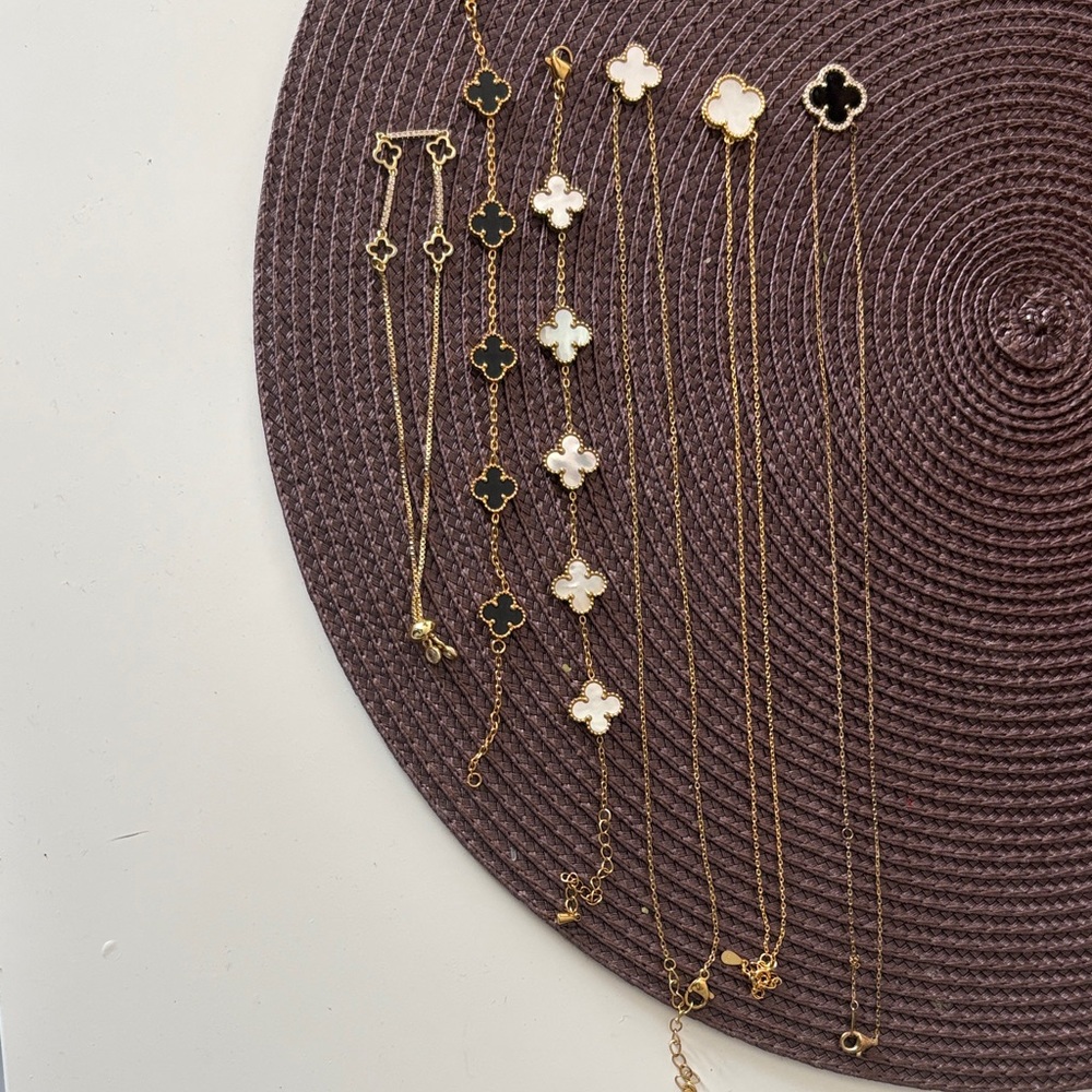 Bundle Gold and Black Clover necklace & bracelet 6pc